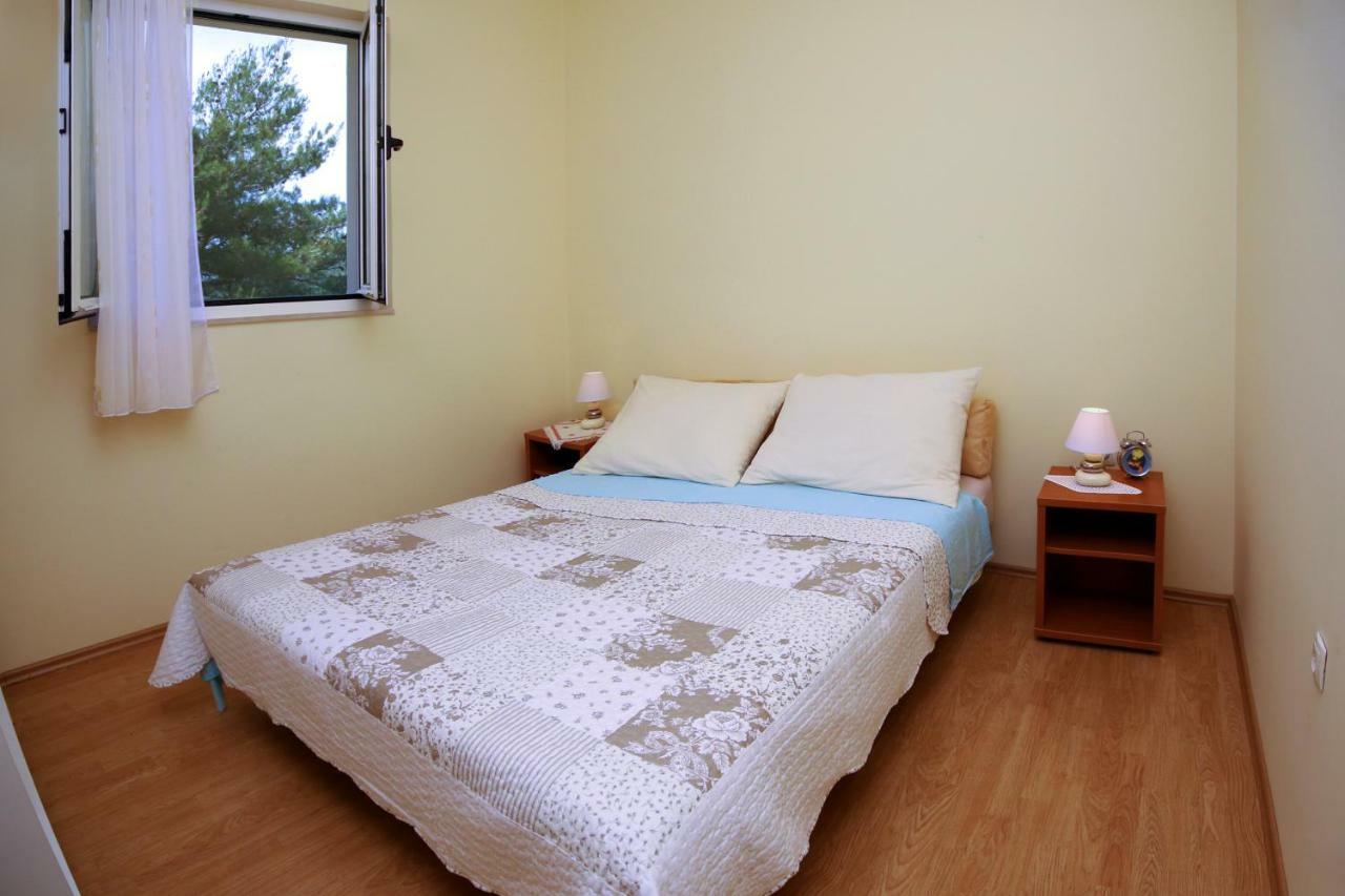 Apartment Mirni Kutak Шибеник Экстерьер фото